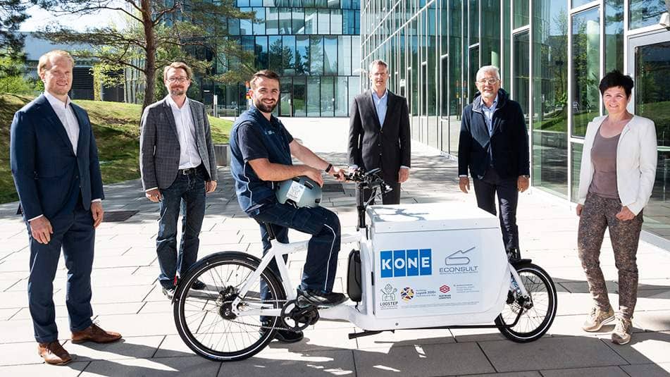 In Austria, KONE service engineers have gone onto two wheels, piloting carbon-free E-cargo bikes and scooters.