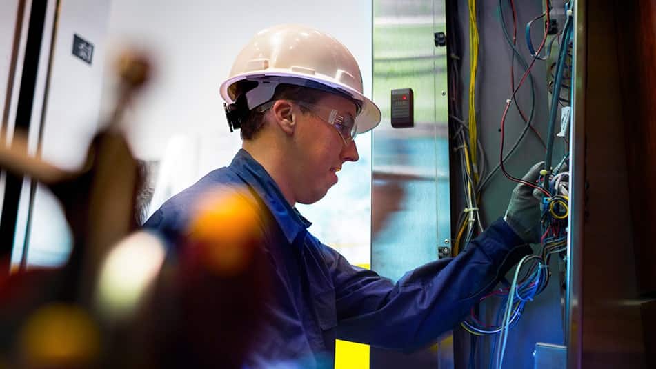 Prevent energy-intensive breakdowns and keep your lift running smoothly by servicing and monitoring your equipment regularly, for example with KONE 24/7 Connected Services.